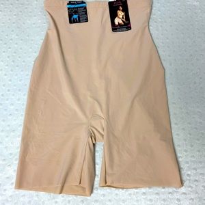 BNWT Maidenform Shapewear (Large)